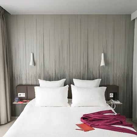 Hotel Okko Porte De Versailles 4*