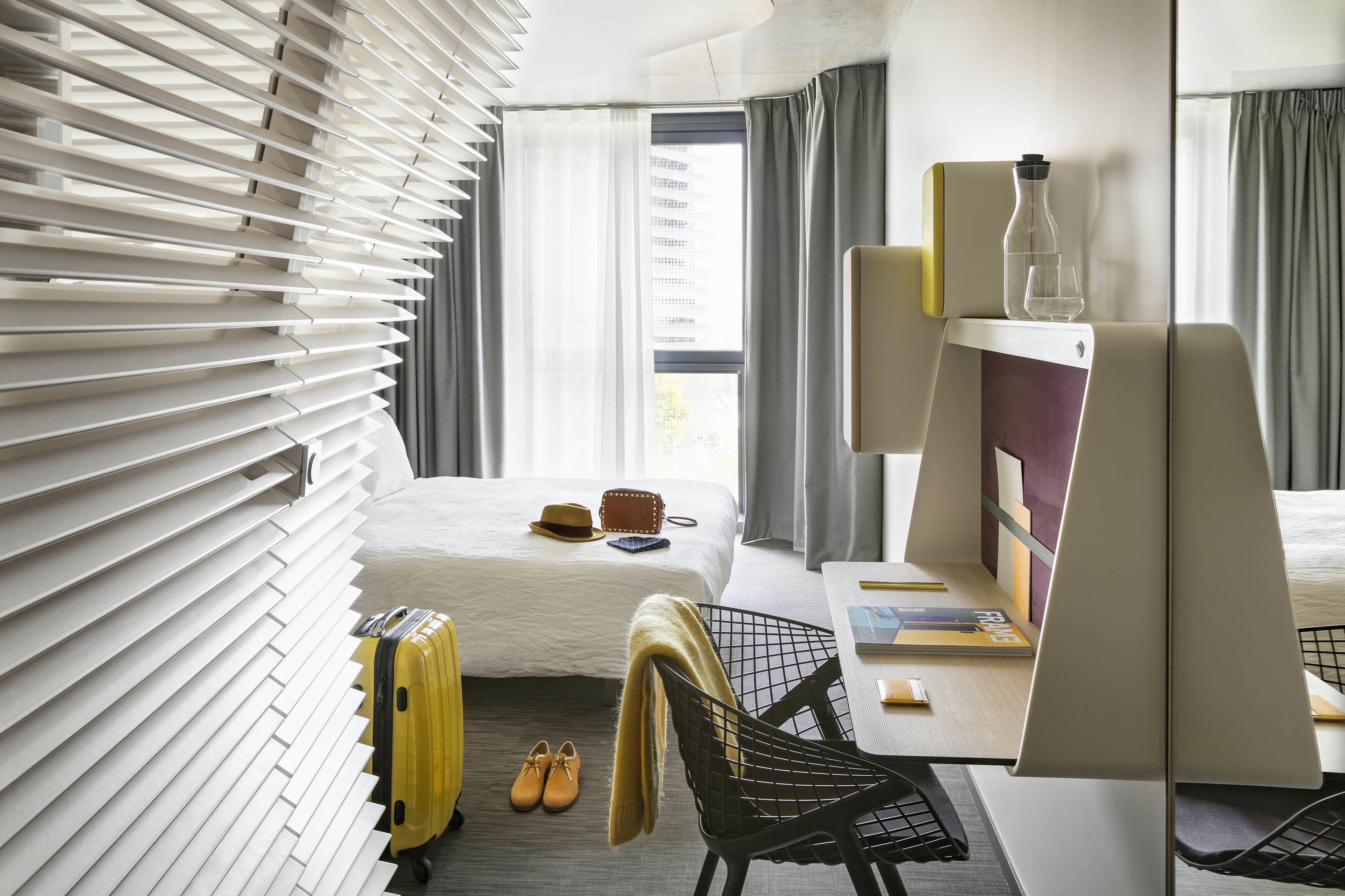 Hotel Okko Porte De Versailles 4*